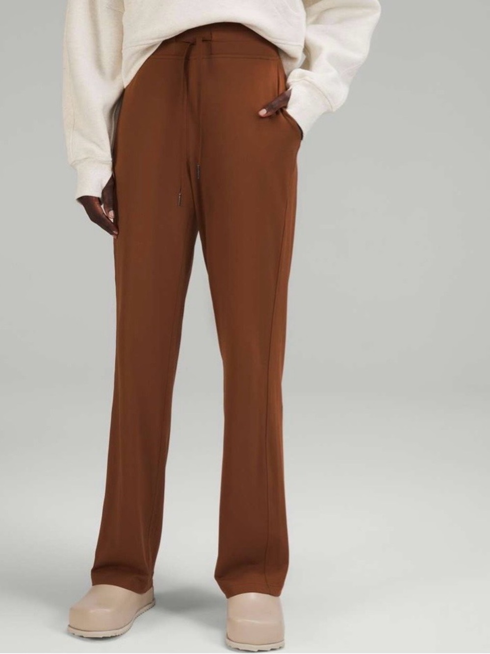 High-Rise Straight-Leg Women's Pants in Chestnut Brown Size 8